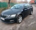 Черный Шкода Октавия, объемом двигателя 1.6 л и пробегом 216 тыс. км за 10500 $, фото 1 на Automoto.ua