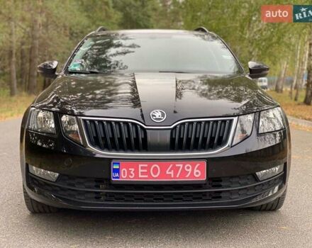 Чорний Шкода Октавія, об'ємом двигуна 1.97 л та пробігом 215 тис. км за 17500 $, фото 1 на Automoto.ua
