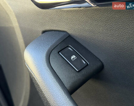 Чорний Шкода Октавія, об'ємом двигуна 2 л та пробігом 218 тис. км за 15299 $, фото 131 на Automoto.ua