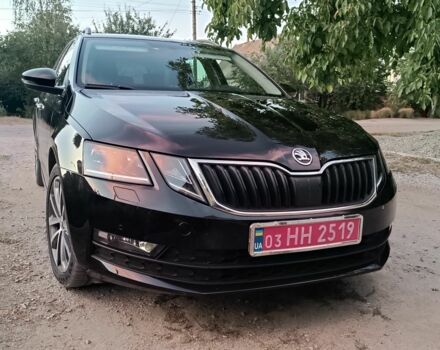Чорний Шкода Октавія, об'ємом двигуна 2 л та пробігом 177 тис. км за 461 $, фото 2 на Automoto.ua