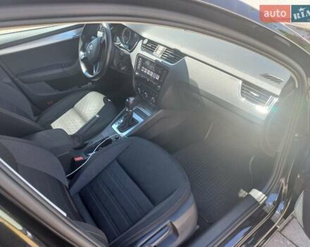 Черный Шкода Октавия, объемом двигателя 1.6 л и пробегом 217 тыс. км за 13300 $, фото 6 на Automoto.ua