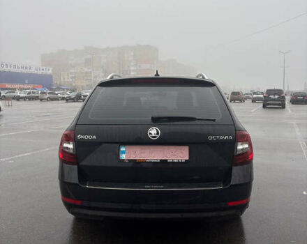 Черный Шкода Октавия, объемом двигателя 2 л и пробегом 159 тыс. км за 17900 $, фото 5 на Automoto.ua