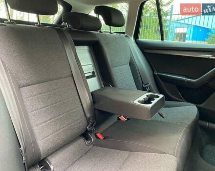 Чорний Шкода Октавія, об'ємом двигуна 1.97 л та пробігом 215 тис. км за 17500 $, фото 26 на Automoto.ua