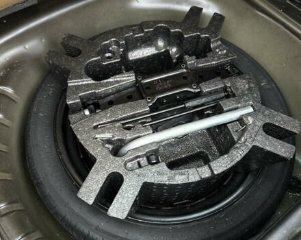 Черный Шкода Октавия, объемом двигателя 1.6 л и пробегом 204 тыс. км за 15200 $, фото 27 на Automoto.ua