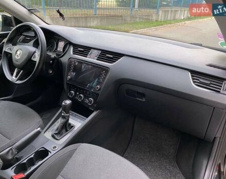 Чорний Шкода Октавія, об'ємом двигуна 1.97 л та пробігом 215 тис. км за 17500 $, фото 23 на Automoto.ua