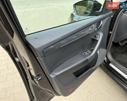 Черный Шкода Октавия, объемом двигателя 2 л и пробегом 245 тыс. км за 22300 $, фото 27 на Automoto.ua