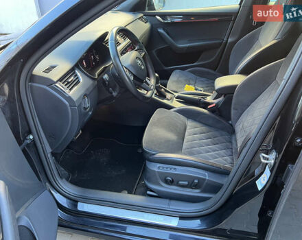 Черный Шкода Октавия, объемом двигателя 2 л и пробегом 245 тыс. км за 22300 $, фото 39 на Automoto.ua