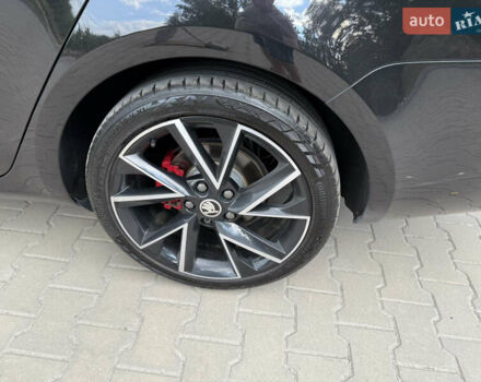 Черный Шкода Октавия, объемом двигателя 2 л и пробегом 245 тыс. км за 22300 $, фото 9 на Automoto.ua