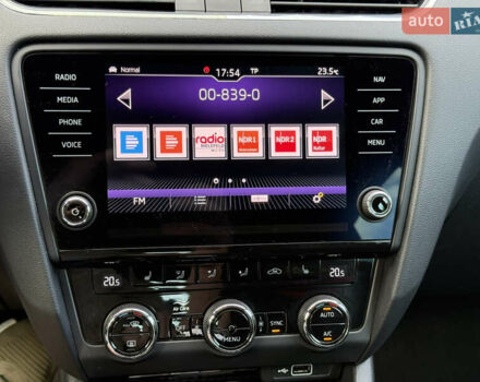 Черный Шкода Октавия, объемом двигателя 2 л и пробегом 245 тыс. км за 22300 $, фото 21 на Automoto.ua