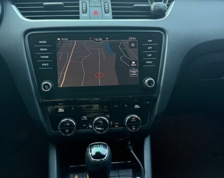 Черный Шкода Октавия, объемом двигателя 2 л и пробегом 320 тыс. км за 18000 $, фото 17 на Automoto.ua