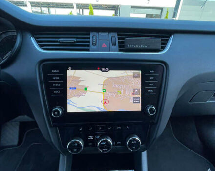 Шкода Октавия 2020 в Хусте на Automoto.ua Черный Шкода Октавия, объемом двигателя 1.98 л и пробегом 229 тыс. км за 18250 $, фото 5 на Automoto.ua
