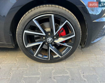 Черный Шкода Октавия, объемом двигателя 2 л и пробегом 245 тыс. км за 22300 $, фото 50 на Automoto.ua