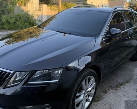 Черный Шкода Октавия, объемом двигателя 2 л и пробегом 320 тыс. км за 18000 $, фото 6 на Automoto.ua