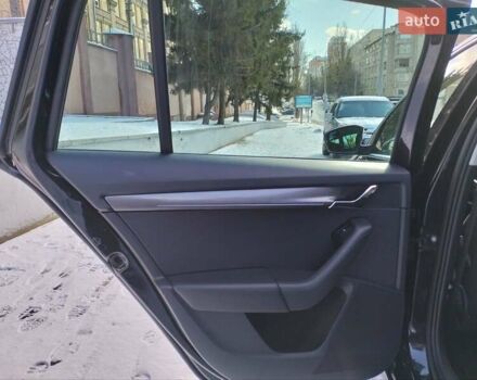 Черный Шкода Октавия, объемом двигателя 2 л и пробегом 231 тыс. км за 16900 $, фото 24 на Automoto.ua