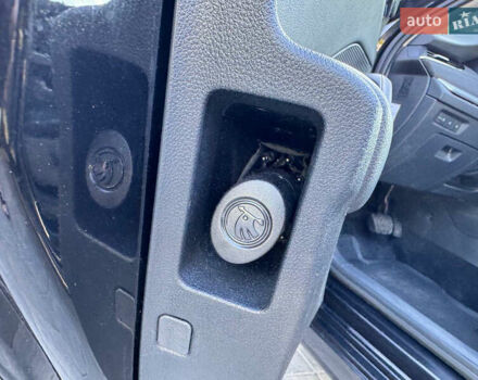 Черный Шкода Октавия, объемом двигателя 2 л и пробегом 165 тыс. км за 21900 $, фото 20 на Automoto.ua
