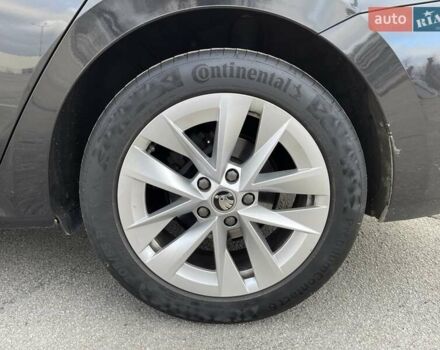 Черный Шкода Октавия, объемом двигателя 2 л и пробегом 233 тыс. км за 20200 $, фото 67 на Automoto.ua