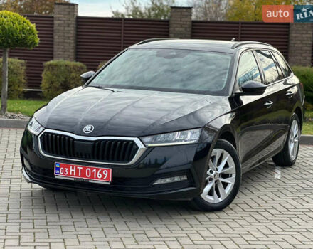 Черный Шкода Октавия, объемом двигателя 2 л и пробегом 275 тыс. км за 17999 $, фото 1 на Automoto.ua