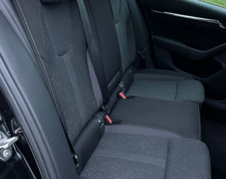 Черный Шкода Октавия, объемом двигателя 2 л и пробегом 185 тыс. км за 20890 $, фото 108 на Automoto.ua