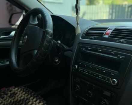 Чорний Шкода Октавія, об'ємом двигуна 2 л та пробігом 250 тис. км за 2950 $, фото 6 на Automoto.ua