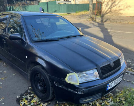 Черный Шкода Октавия, объемом двигателя 1.6 л и пробегом 200 тыс. км за 2300 $, фото 2 на Automoto.ua