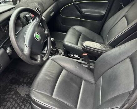 Черный Шкода Октавия, объемом двигателя 1.9 л и пробегом 380 тыс. км за 5218 $, фото 4 на Automoto.ua