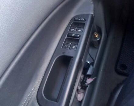 Черный Шкода Октавия, объемом двигателя 1.6 л и пробегом 290 тыс. км за 3999 $, фото 10 на Automoto.ua