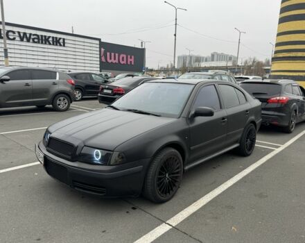 Черный Шкода Октавия, объемом двигателя 1.9 л и пробегом 380 тыс. км за 5218 $, фото 3 на Automoto.ua