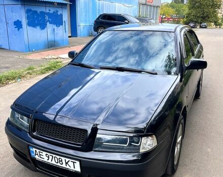 Черный Шкода Октавия, объемом двигателя 2 л и пробегом 300 тыс. км за 2500 $, фото 1 на Automoto.ua