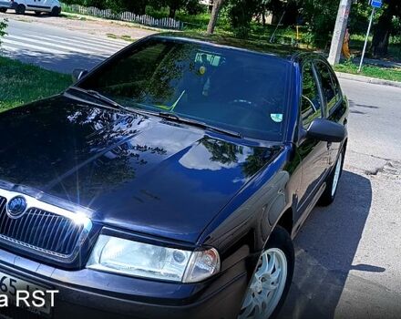 Черный Шкода Октавия, объемом двигателя 1.6 л и пробегом 266 тыс. км за 4200 $, фото 7 на Automoto.ua