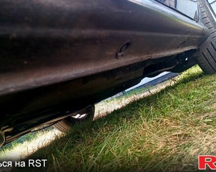 Черный Шкода Октавия, объемом двигателя 1.6 л и пробегом 266 тыс. км за 4200 $, фото 3 на Automoto.ua