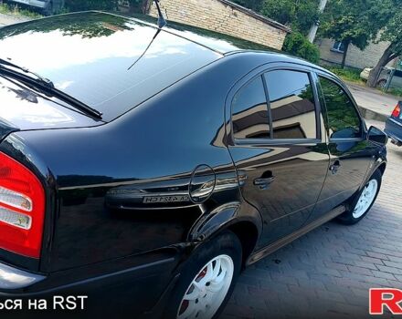 Черный Шкода Октавия, объемом двигателя 1.6 л и пробегом 266 тыс. км за 4200 $, фото 11 на Automoto.ua