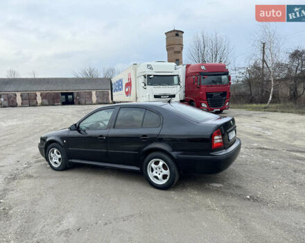 Черный Шкода Октавия, объемом двигателя 1.9 л и пробегом 320 тыс. км за 3500 $, фото 1 на Automoto.ua