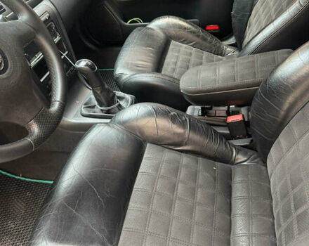 Черный Шкода Октавия, объемом двигателя 1.78 л и пробегом 330 тыс. км за 6000 $, фото 8 на Automoto.ua