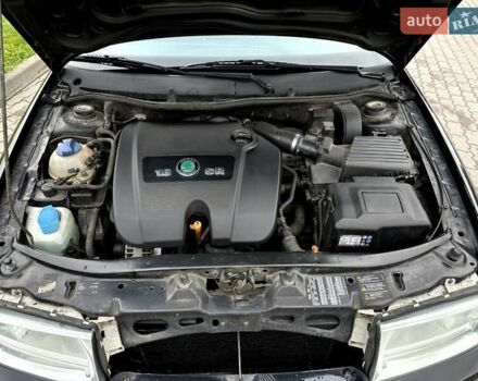 Черный Шкода Октавия, объемом двигателя 1.6 л и пробегом 224 тыс. км за 4999 $, фото 9 на Automoto.ua