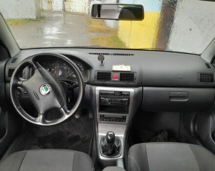 Черный Шкода Октавия, объемом двигателя 2 л и пробегом 250 тыс. км за 5000 $, фото 2 на Automoto.ua