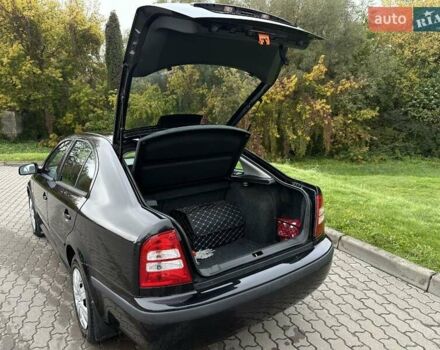 Черный Шкода Октавия, объемом двигателя 1.6 л и пробегом 224 тыс. км за 4999 $, фото 8 на Automoto.ua