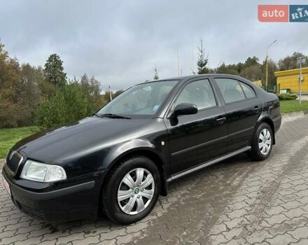 Черный Шкода Октавия, объемом двигателя 1.6 л и пробегом 224 тыс. км за 4999 $, фото 2 на Automoto.ua