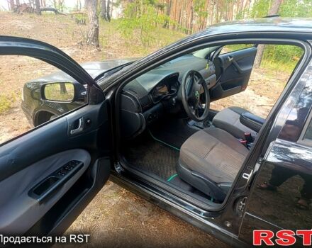 Черный Шкода Октавия, объемом двигателя 1.9 л и пробегом 328 тыс. км за 3300 $, фото 8 на Automoto.ua