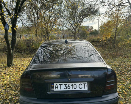 Черный Шкода Октавия, объемом двигателя 1.6 л и пробегом 350 тыс. км за 4200 $, фото 4 на Automoto.ua