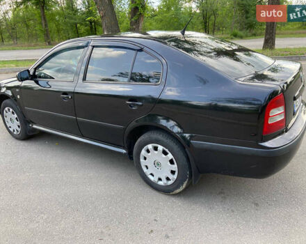 Черный Шкода Октавия, объемом двигателя 1.6 л и пробегом 286 тыс. км за 5000 $, фото 1 на Automoto.ua