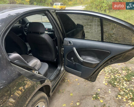 Чорний Шкода Октавія, об'ємом двигуна 1.6 л та пробігом 231 тис. км за 5100 $, фото 8 на Automoto.ua