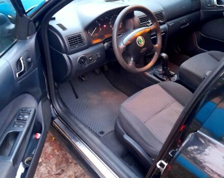 Чорний Шкода Октавія, об'ємом двигуна 1.8 л та пробігом 277 тис. км за 5500 $, фото 4 на Automoto.ua