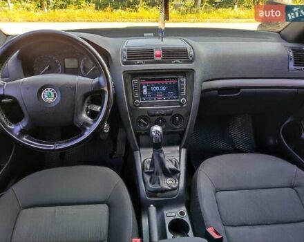 Черный Шкода Октавия, объемом двигателя 1.6 л и пробегом 256 тыс. км за 5700 $, фото 15 на Automoto.ua