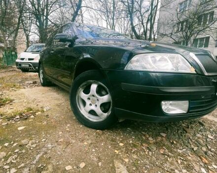 Черный Шкода Октавия, объемом двигателя 1.6 л и пробегом 215 тыс. км за 5500 $, фото 10 на Automoto.ua