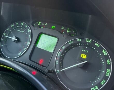 Черный Шкода Октавия, объемом двигателя 2 л и пробегом 290 тыс. км за 5700 $, фото 1 на Automoto.ua