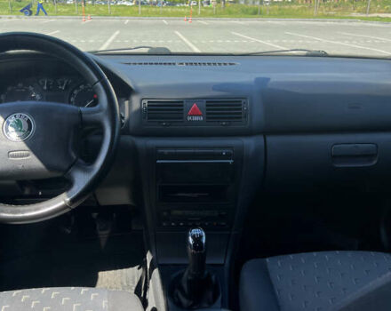 Чорний Шкода Октавія, об'ємом двигуна 1.8 л та пробігом 291 тис. км за 5300 $, фото 17 на Automoto.ua