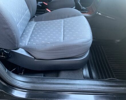 Черный Шкода Октавия, объемом двигателя 1.6 л и пробегом 358 тыс. км за 4300 $, фото 14 на Automoto.ua