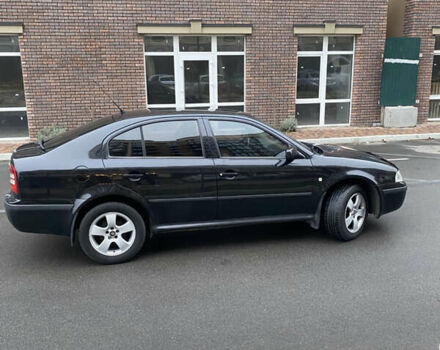 Черный Шкода Октавия, объемом двигателя 1.6 л и пробегом 359 тыс. км за 5100 $, фото 6 на Automoto.ua