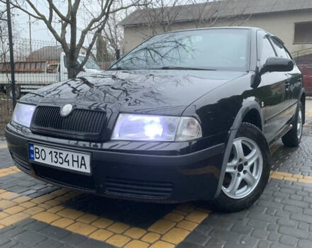 Черный Шкода Октавия, объемом двигателя 1.6 л и пробегом 272 тыс. км за 3650 $, фото 1 на Automoto.ua