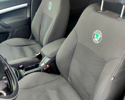 Шкода Октавия 2005 в Полтаве на Automoto.ua Черный Шкода Октавия, объемом двигателя 2 л и пробегом 286 тыс. км за 5700 $, фото 5 на Automoto.ua